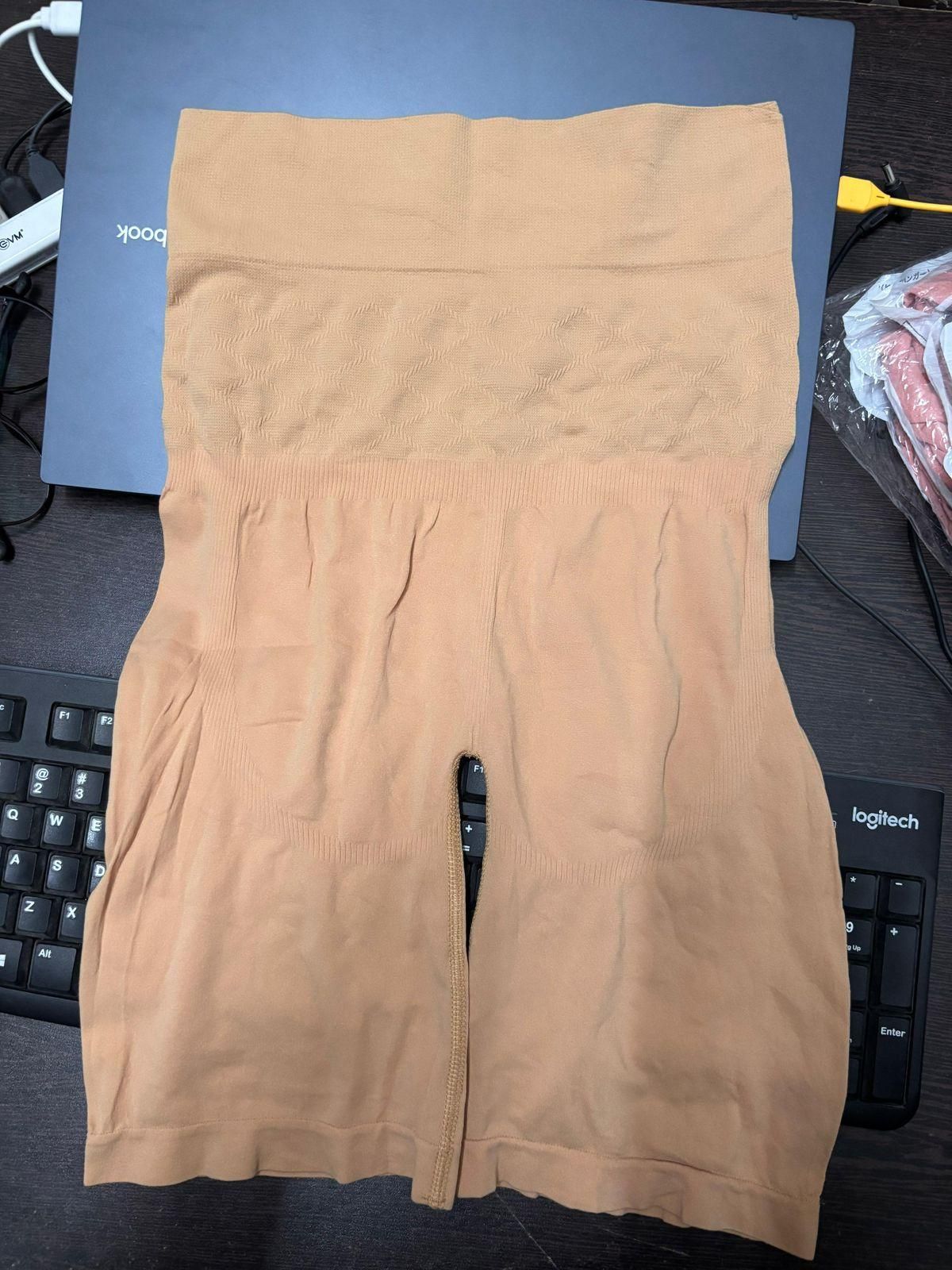 SculptFit™ 4-in-1 High Waist Body Shaper – Seamless Tummy Control & Thigh Slimmer