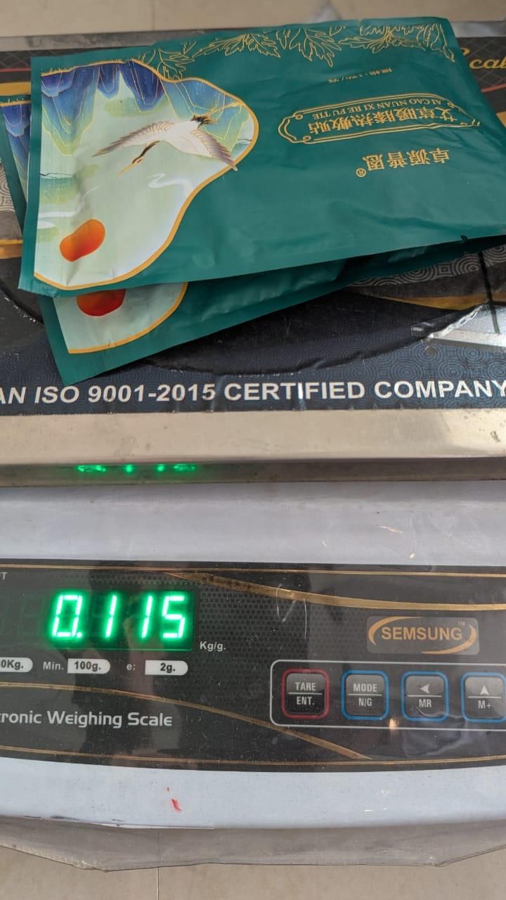 AuraLift™ HeatRelief Mugwort Patch 🔥 | Self-Heating Warming Knee Patch for Joint Pain (Pack of 2)